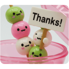 [LINEスタンプ] 三色団子カプセルトイ(四角型)